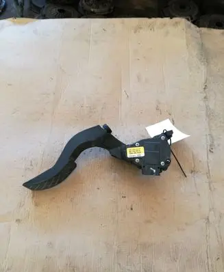 Audi A4 S4 B6 8E 8H Accelerator throttle pedal 8EI723523A