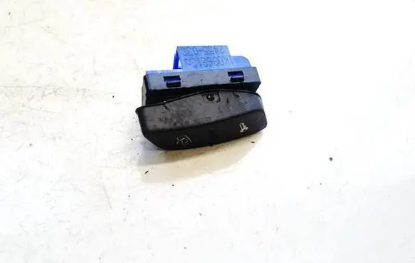 Volkswagen Jetta V Central locking switch button 1K0962125