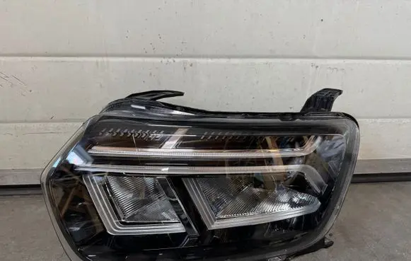 Dacia Duster II Headlight/headlamp 260602287R