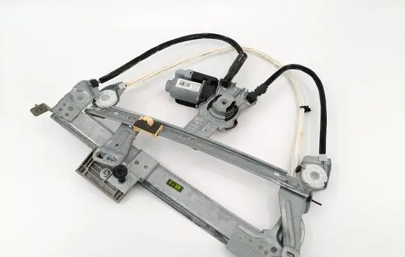 Peugeot 207 CC Front door window regulator with motor 9680071980