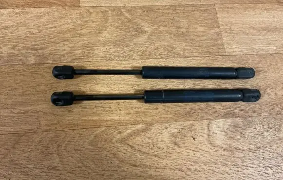 Audi TT Mk1 Front bonnet/hood damper/strut 8N0823359 8T0823359 007499A1