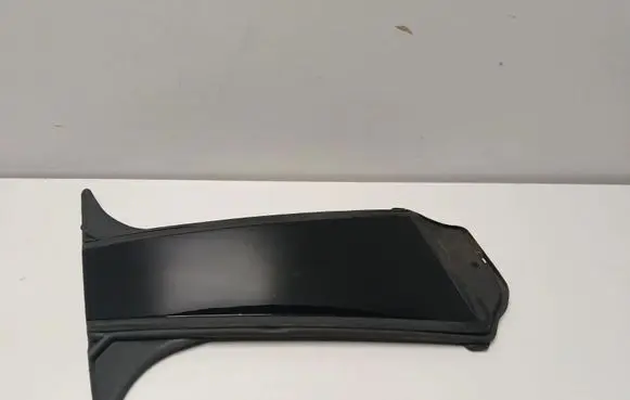 BMW i4 Front door glass trim molding 7483005