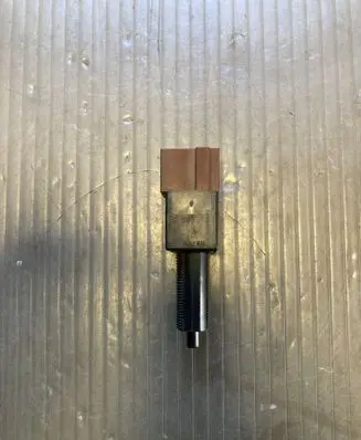 Nissan Qashqai Clutch pedal sensor 
