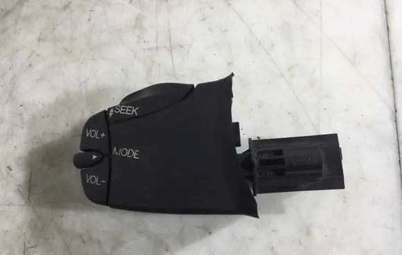 Ford Focus Multifunctional control switch/knob 98AB14K147AC
