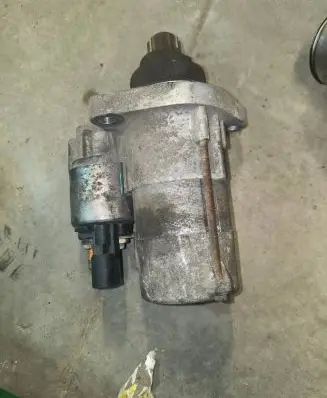 Volkswagen PASSAT B6 Starter motor