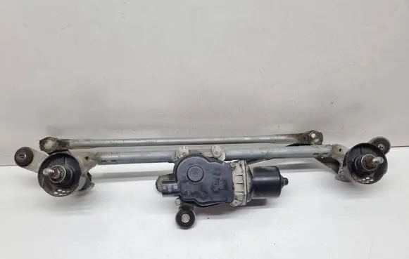 Nissan X-Trail T32 Front wiper linkage and motor 5027C004