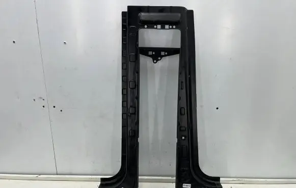 Mercedes-Benz Sprinter W907 W910 Pillar (middle) a9106102100