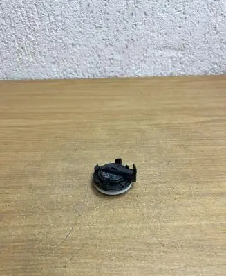 Mercedes-Benz C W205 Airbag deployment crash/impact sensor A2229051500 F3447