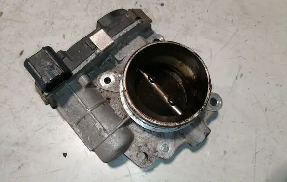 Cadillac BLS Throttle valve 55354710