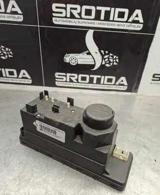 Mercedes-Benz E W210 Central locking vacuum pump 2108002248 00782837