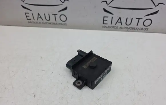 BMW 5 GT F07 Glow plug pre-heat relay 780015605