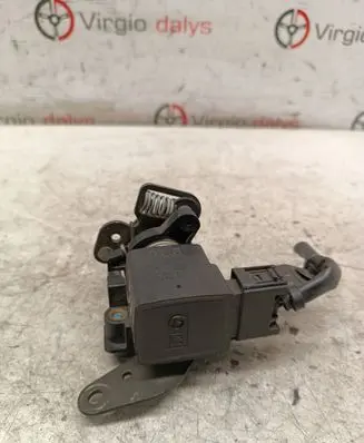 Mercedes-Benz E W210 Throttle position sensor A012542 3317 SS17