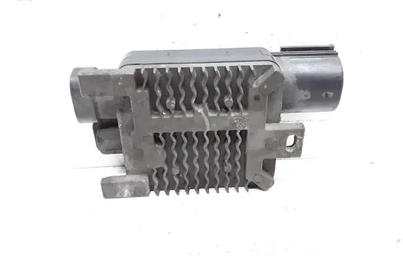 Volvo V60 Coolant fan relay 940009301