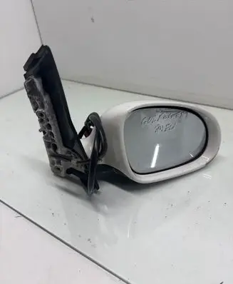 Volkswagen Golf Plus Front door electric wing mirror 076011