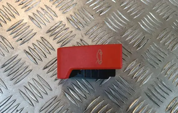Mercedes-Benz C W205 Engine bonnet (hood) release handle A2048800900