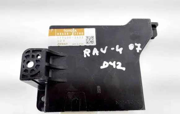 Toyota RAV 4 (XA30) Other devices 1776002633 8865042200