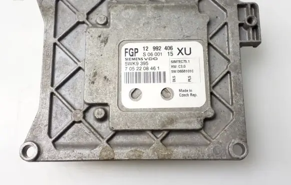 Opel Zafira B Engine control unit/module 12992406