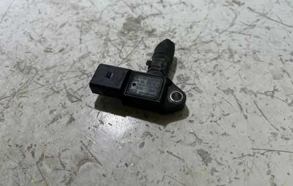 Volkswagen Amarok Exhaust gas pressure sensor 0281006062 03L906051A 150907T173914F