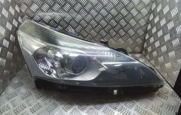 Toyota Verso Headlight/headlamp 811300F161