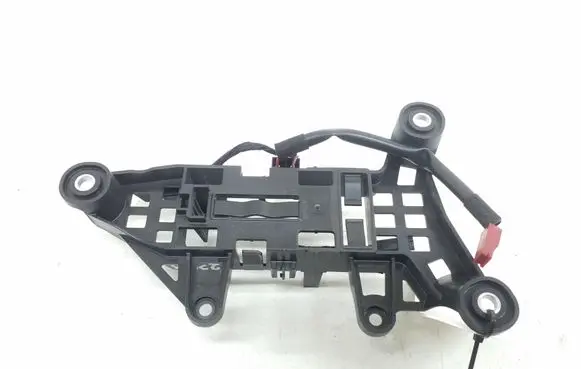 Battery bracket
