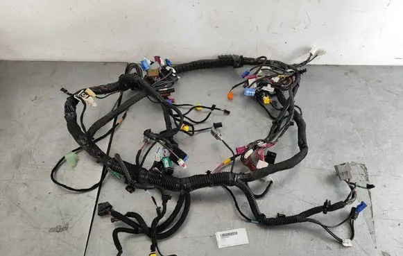 Tesla Model S Panel wiring 300442204A
