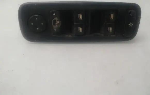 Peugeot 407 Electric window control switch 5326970475