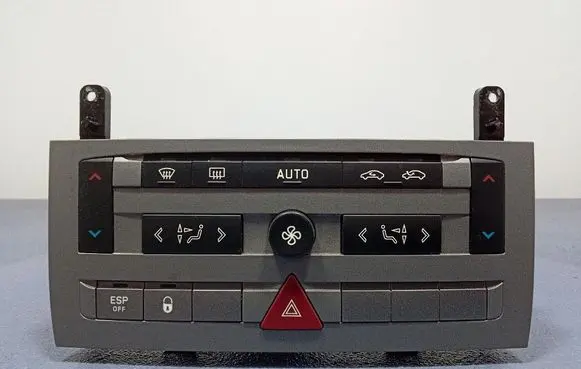 Citroen C5 Climate control unit 96573328