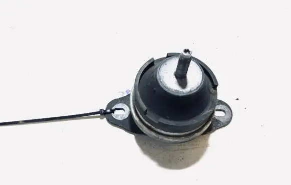 Citroen C5 Engine mount bracket