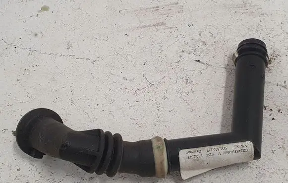 Skoda Rapid (120G, 130G, 135G) Air intake duct part 5Q1820127