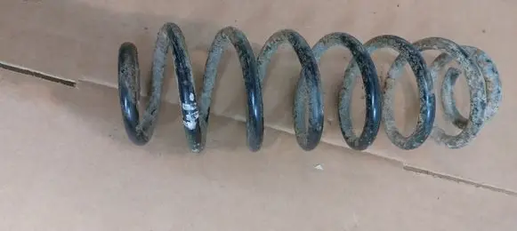 Volkswagen Touran I Rear coil spring