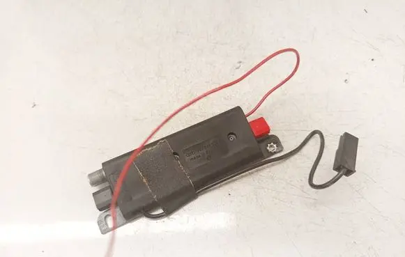 Audi 80 90 S2 B4 Antenna control unit 893035225G