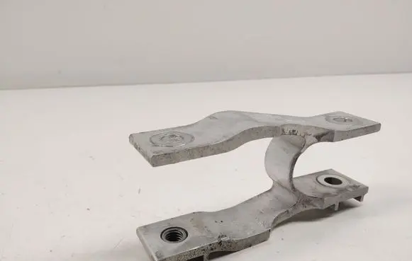 Volvo V60 Engine mounting bracket 32139982