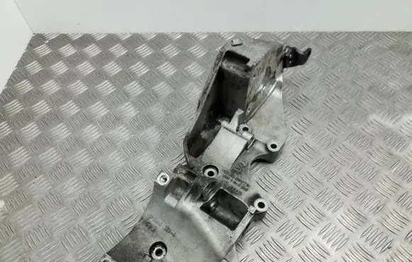 Volkswagen Golf VI Generator/alternator bracket 03L903143D