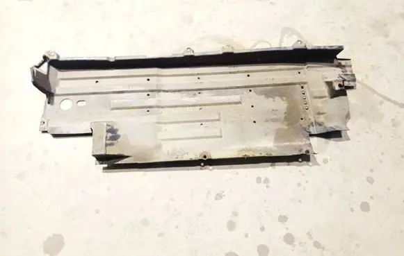 Engine splash shield/under tray