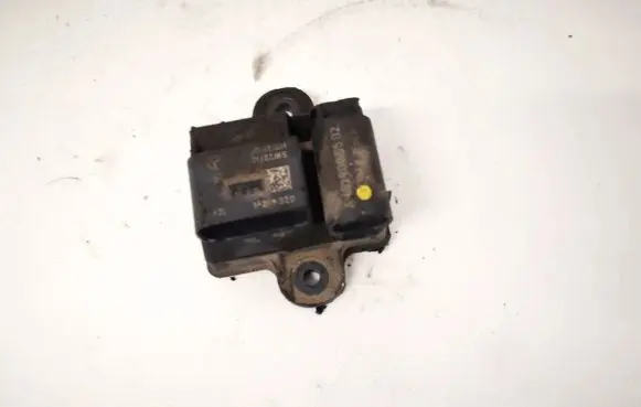 Glow plug pre-heat relay
