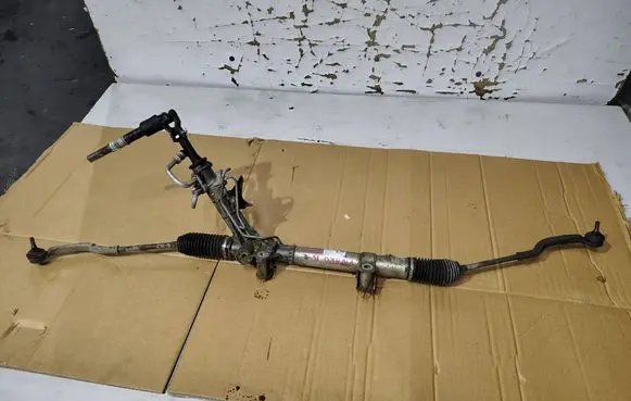 Opel Vivaro Steering rack 490014580R