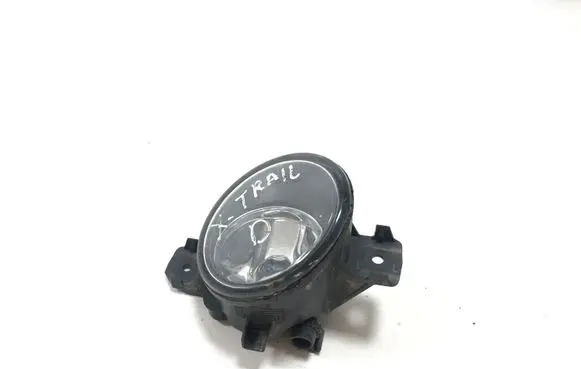 Nissan X-Trail T30 Front fog light 2615089905EW 89203561