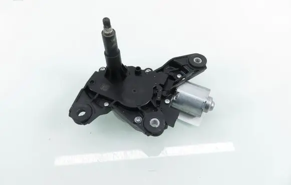 Dacia Duster Rear window wiper motor 0390205080 A4538205800