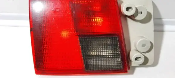 Audi A6 S6 C4 4A Tailgate rear/tail lights 4A0945093D