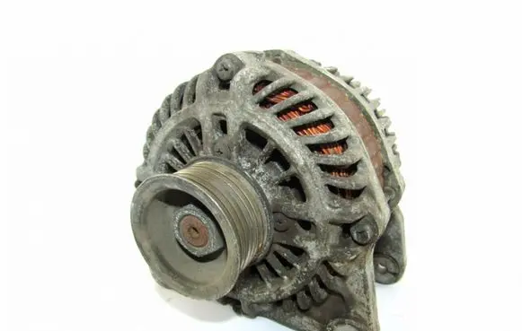 Nissan Tiida C11 Generator/alternator 23100