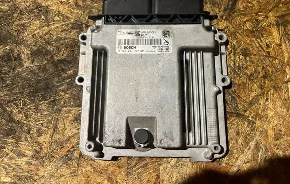 Land Rover Range Rover Velar Engine control unit/module H7A312C520FCC