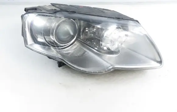 Volkswagen PASSAT B6 Headlight/headlamp 3C0941754G