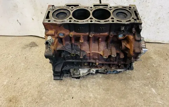 Peugeot 407 Engine block 