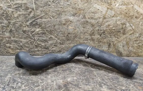 Porsche 928 Engine coolant pipe/hose