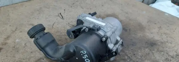 Peugeot 508 Power steering pump 9675277380