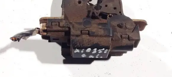 Nissan Micra Tailgate/trunk/boot lock/catch/latch 90502av720