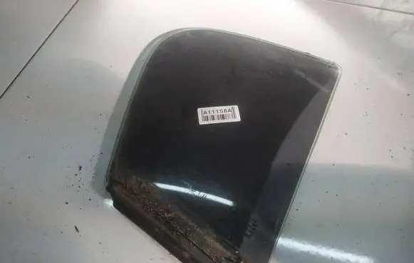 Opel Astra H Rear vent window glass AS2