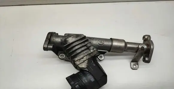 BMW 3 E90 E91 EGR valve 7563241