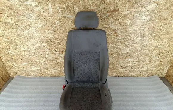 Volkswagen Transporter - Caravelle T5 Front driver seat 