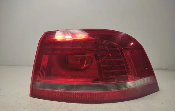 Volkswagen PASSAT B7 Rear/tail lights 3AF945310 179816